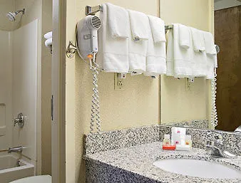 Ramada Limited Knoxville Area